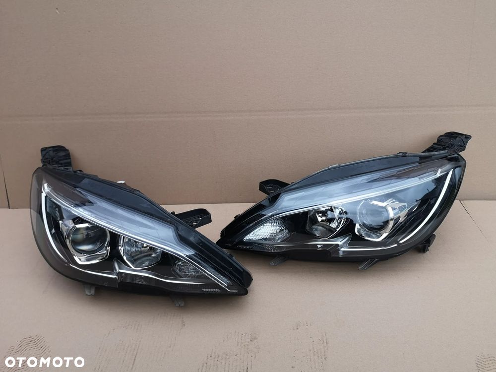 LAMPA REFLEKTOR PRAWA PEUGEOT 308 LIFT LED+SOCZEWKA od 2016 r - 2