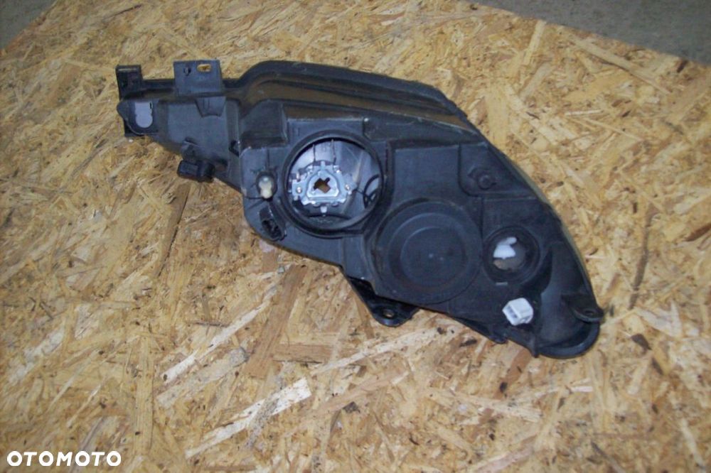 LAMPA PRZEDNIA LEWA PEUGEOT 206 - 4