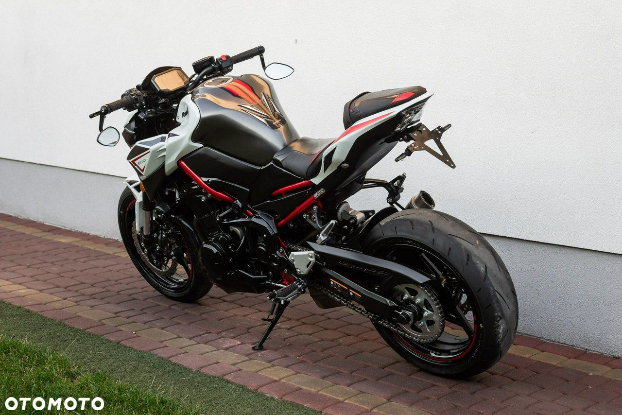 Kawasaki Z - 4