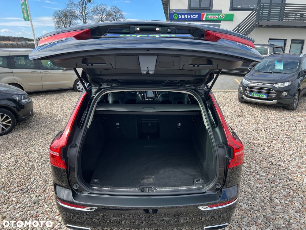 Volvo XC 60 D3 Drive-E R-Design Momentum - 22