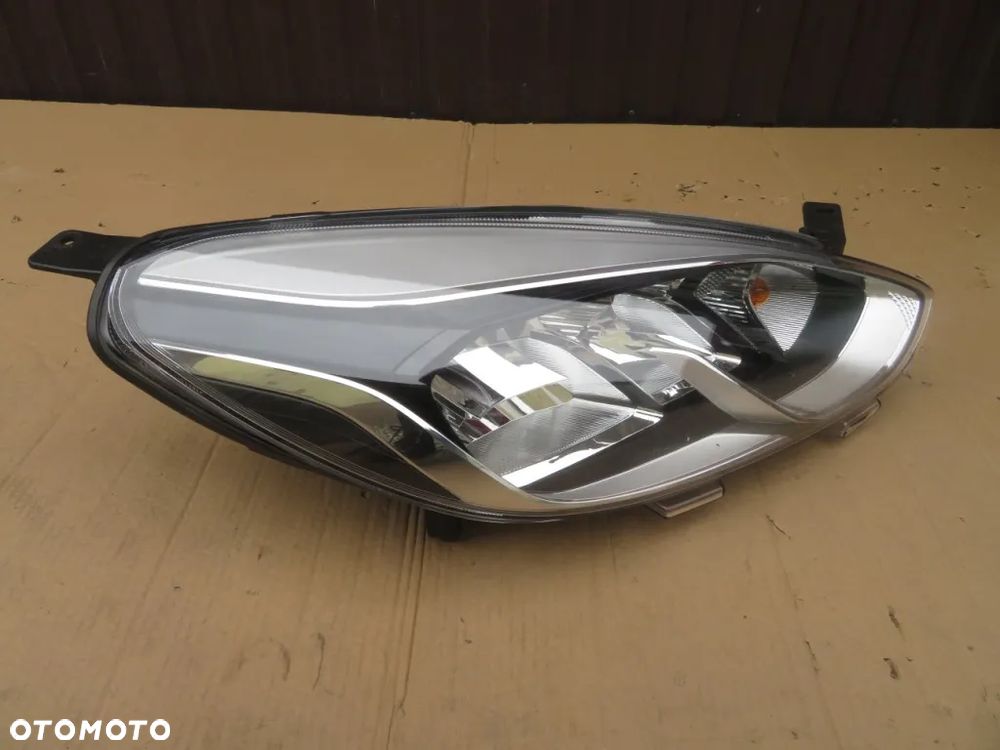 REFLEKTOR PRAWY FORD FIESTA MK8 LIFT LED 21R- KRAKÓW - 2