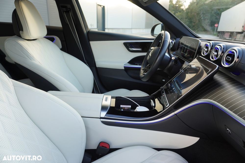 Mercedes-Benz C - 23