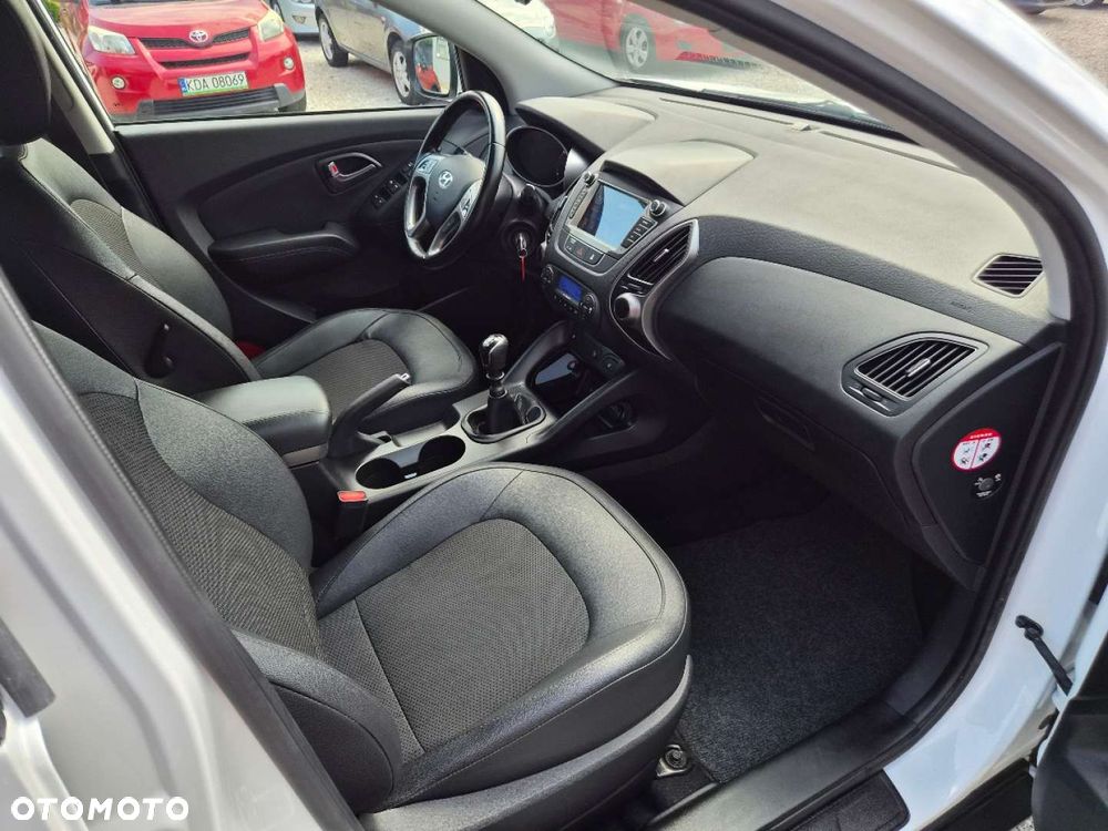 Hyundai ix35 1.6 GDI Premium 2WD - 24