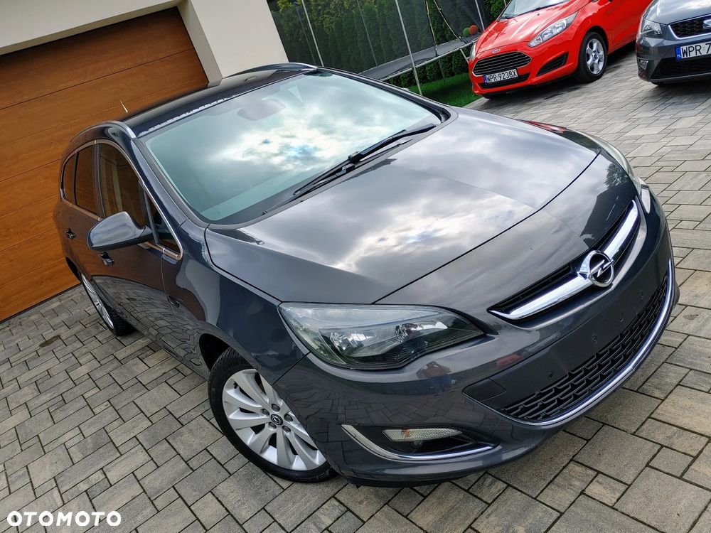 Opel Astra 1.4 Turbo Cosmo - 11