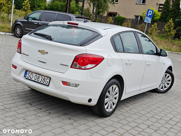 Chevrolet Cruze 1.6 LS