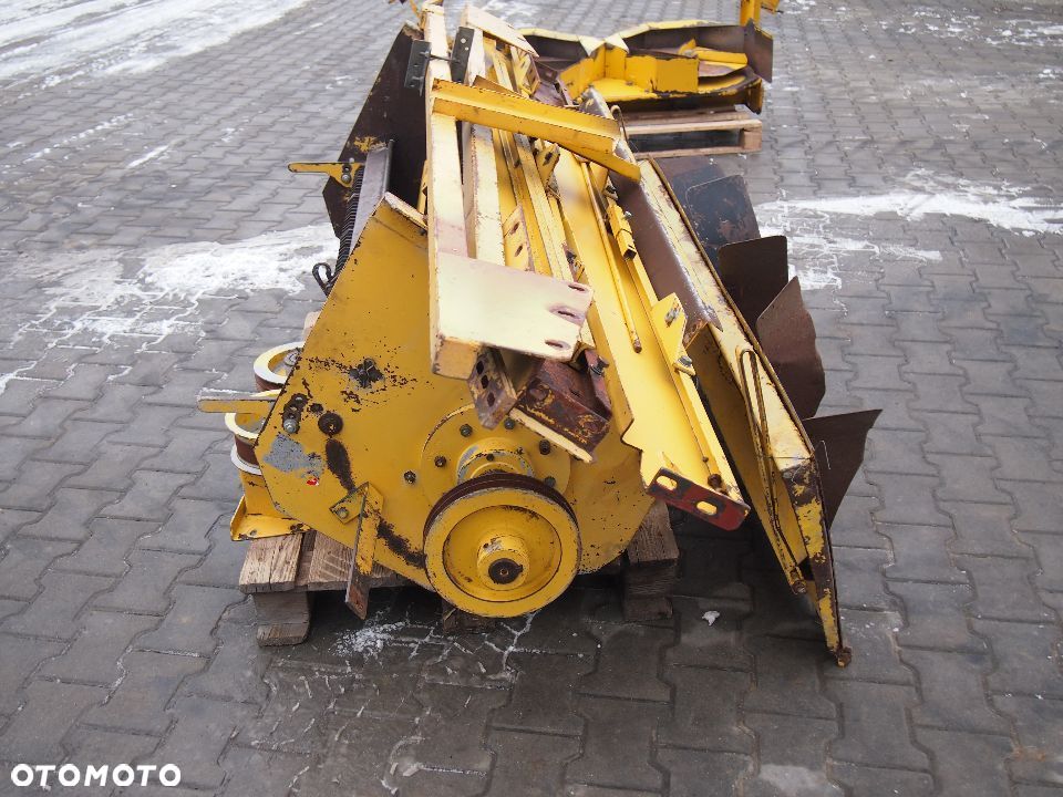 SIECZKARNIA DO KOMBAJNU NEW HOLLAND - 2