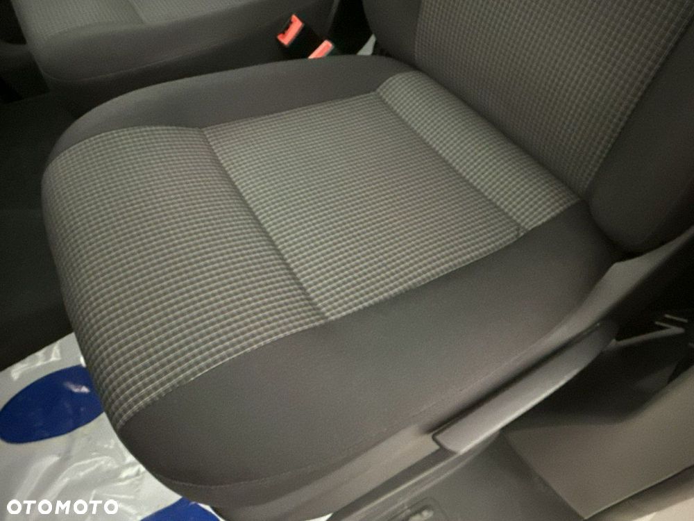 Volkswagen Transporter - 17