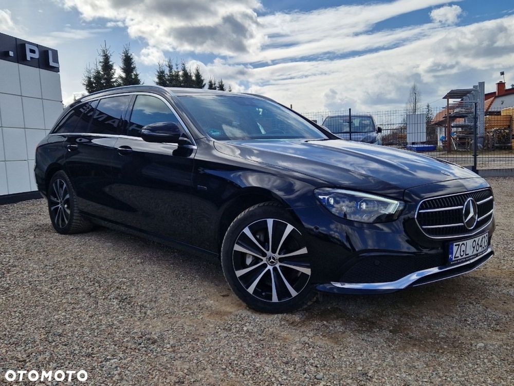 Mercedes-Benz Klasa E 300 de 9G-TRONIC Avantgarde - 32