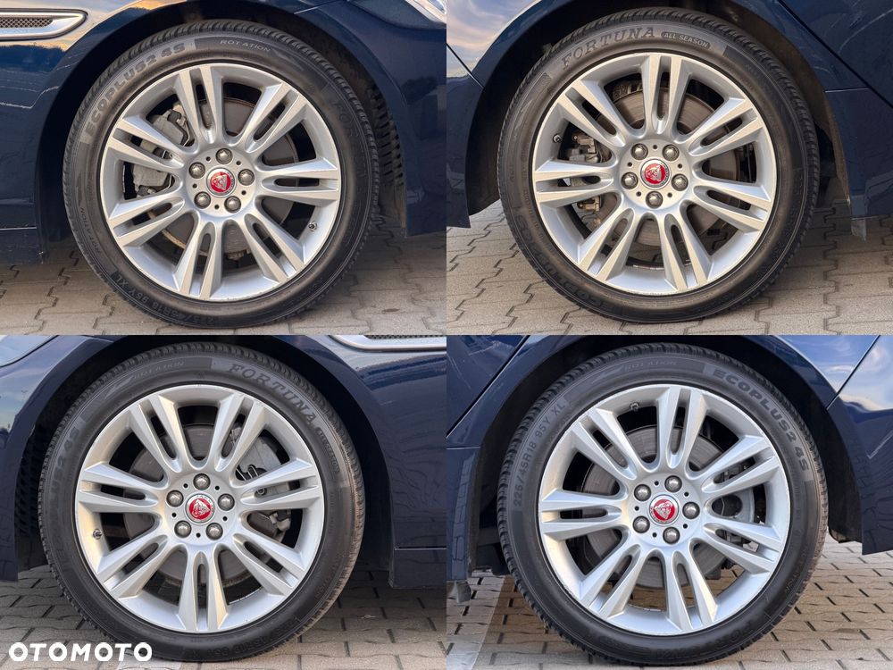 Jaguar XE D180 S - 30