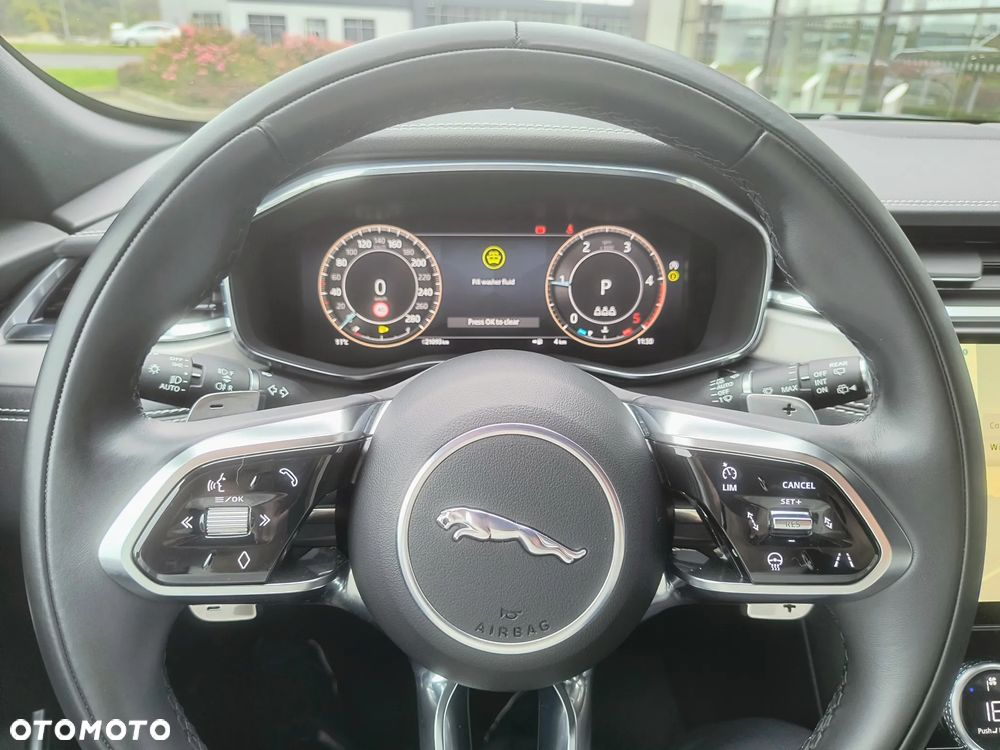 Jaguar F-Pace - 22