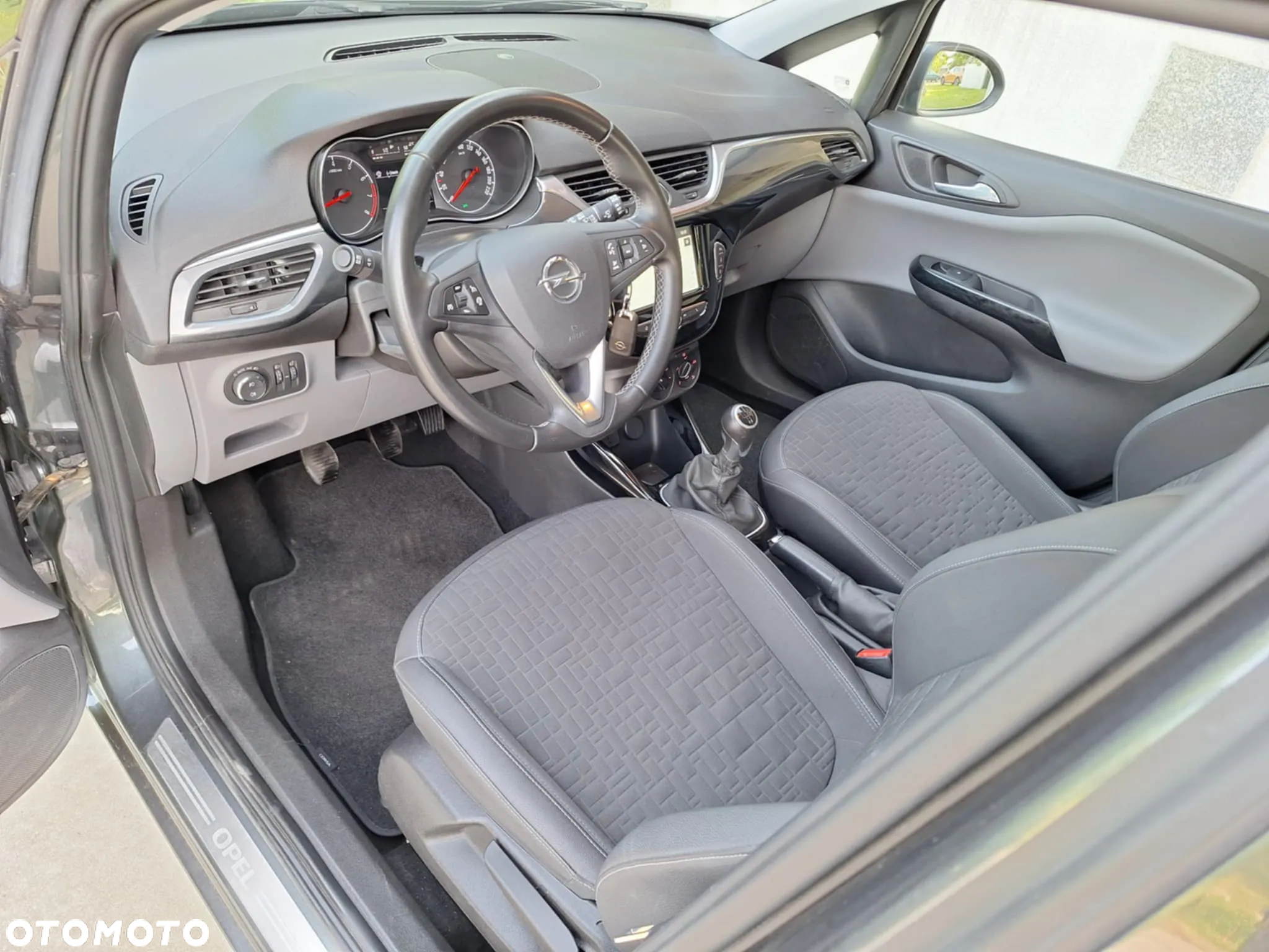 Opel Corsa 1.2 Cosmo - 8