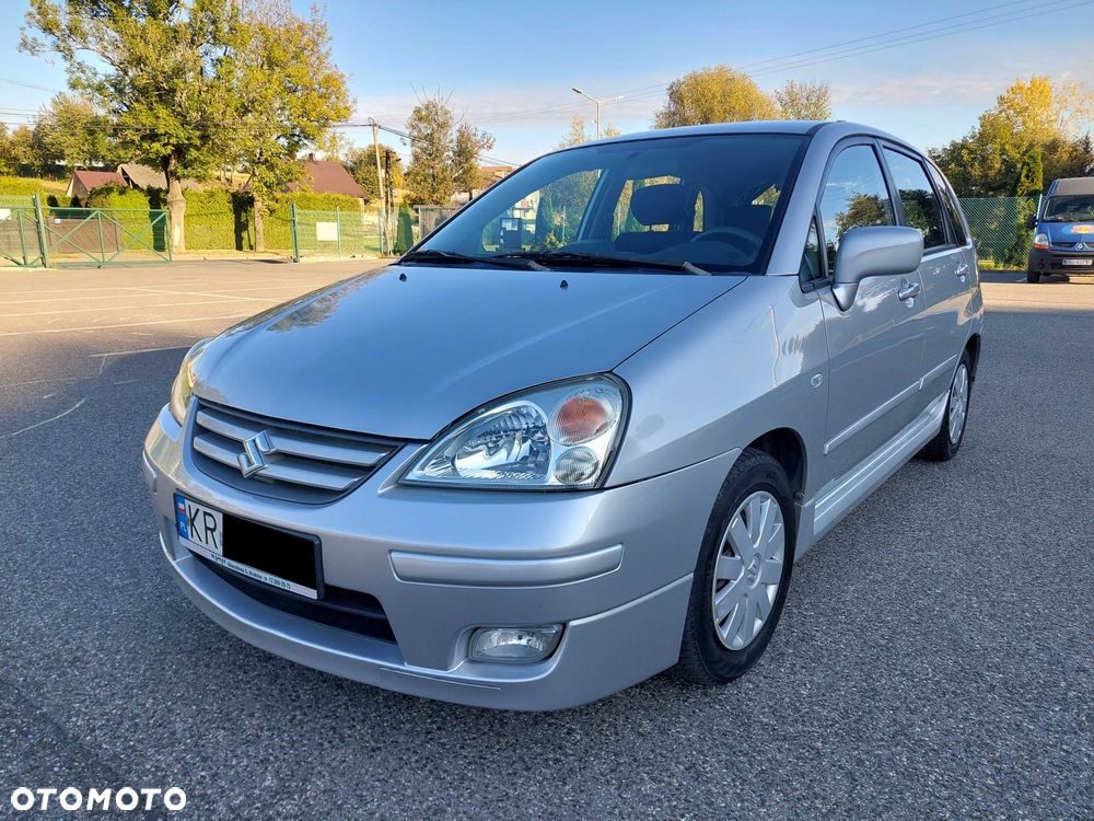 Suzuki Liana