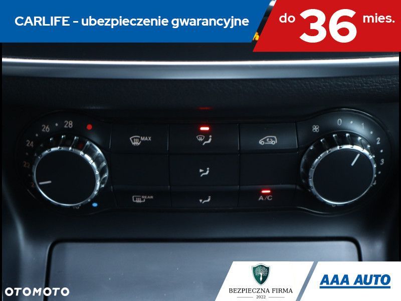 Mercedes-Benz GLA - 18