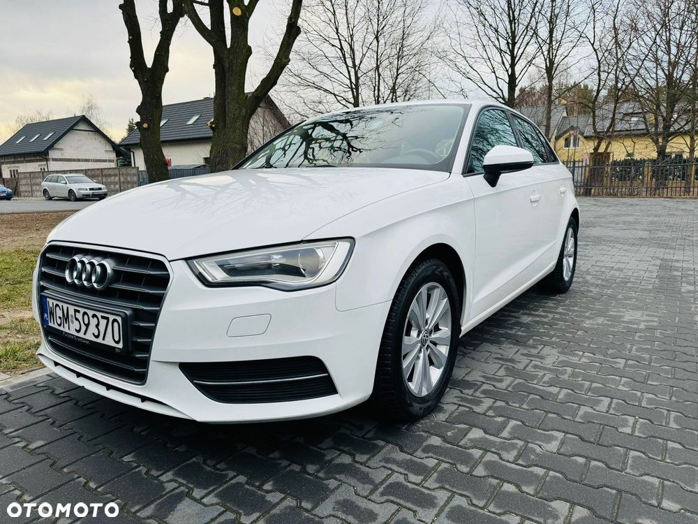 Audi A3 Sportback - 3