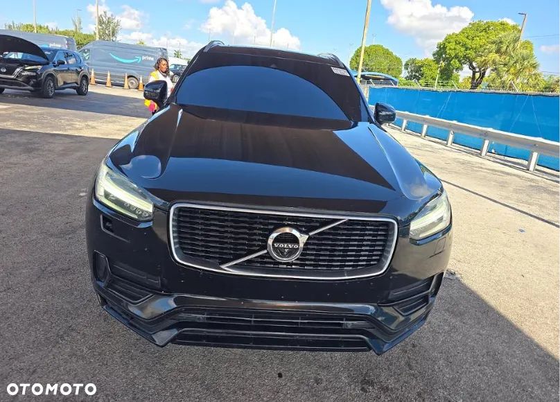 Volvo XC 90 T6 AWD R-Design - 3