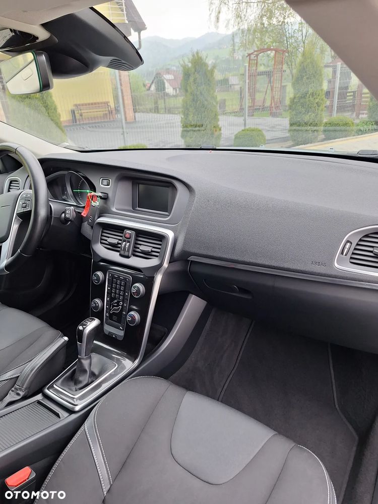 Volvo V40 D2 Momentum - 28