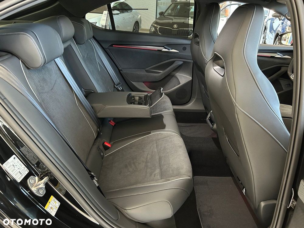 Skoda Superb - 11