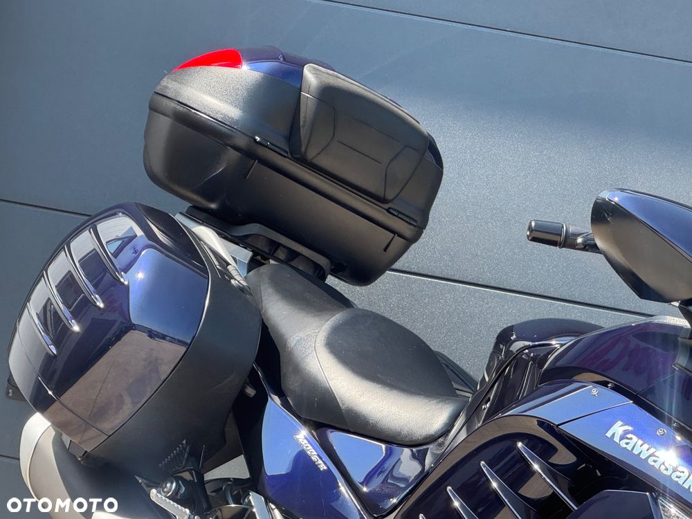Kawasaki GTR - 6
