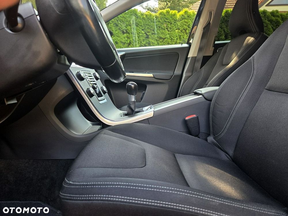 Volvo XC 60 D3 Kinetic - 8