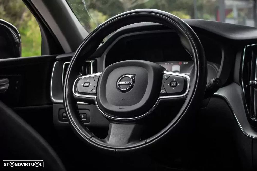 Volvo XC 60 2.0 T6 PHEV Inscription AWD - 35