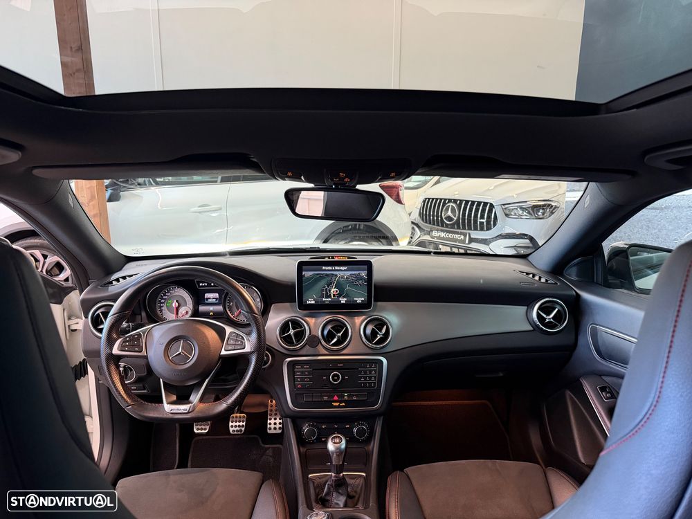 Mercedes-Benz CLA 180 d Shooting Brake AMG Line - 10