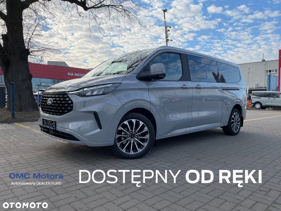 Ford Tourneo Custom - 1