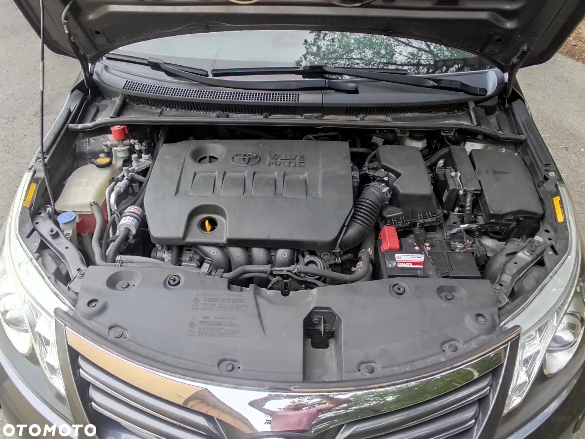 Toyota Avensis 1.8 Premium - 25