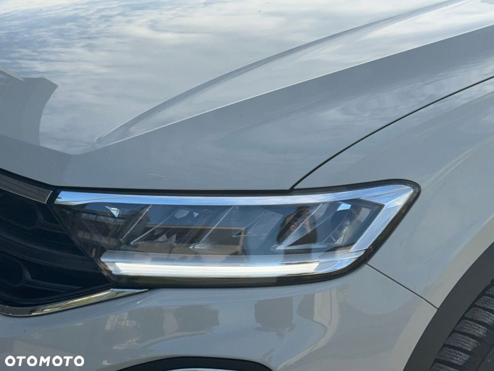 Volkswagen T-Roc - 11