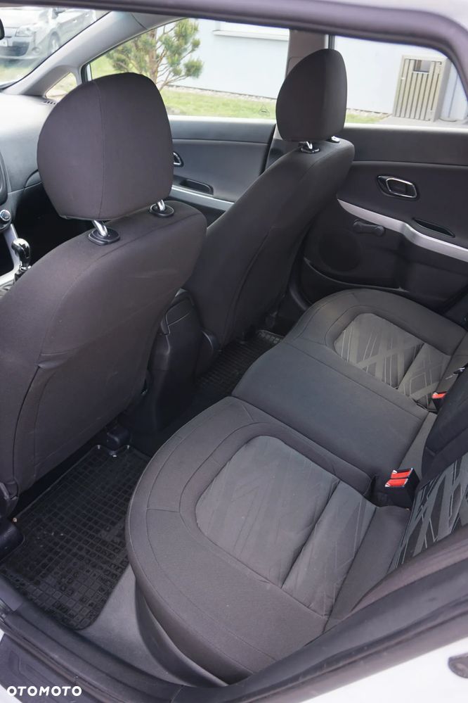 Kia Ceed 1.6 GDI M - 19