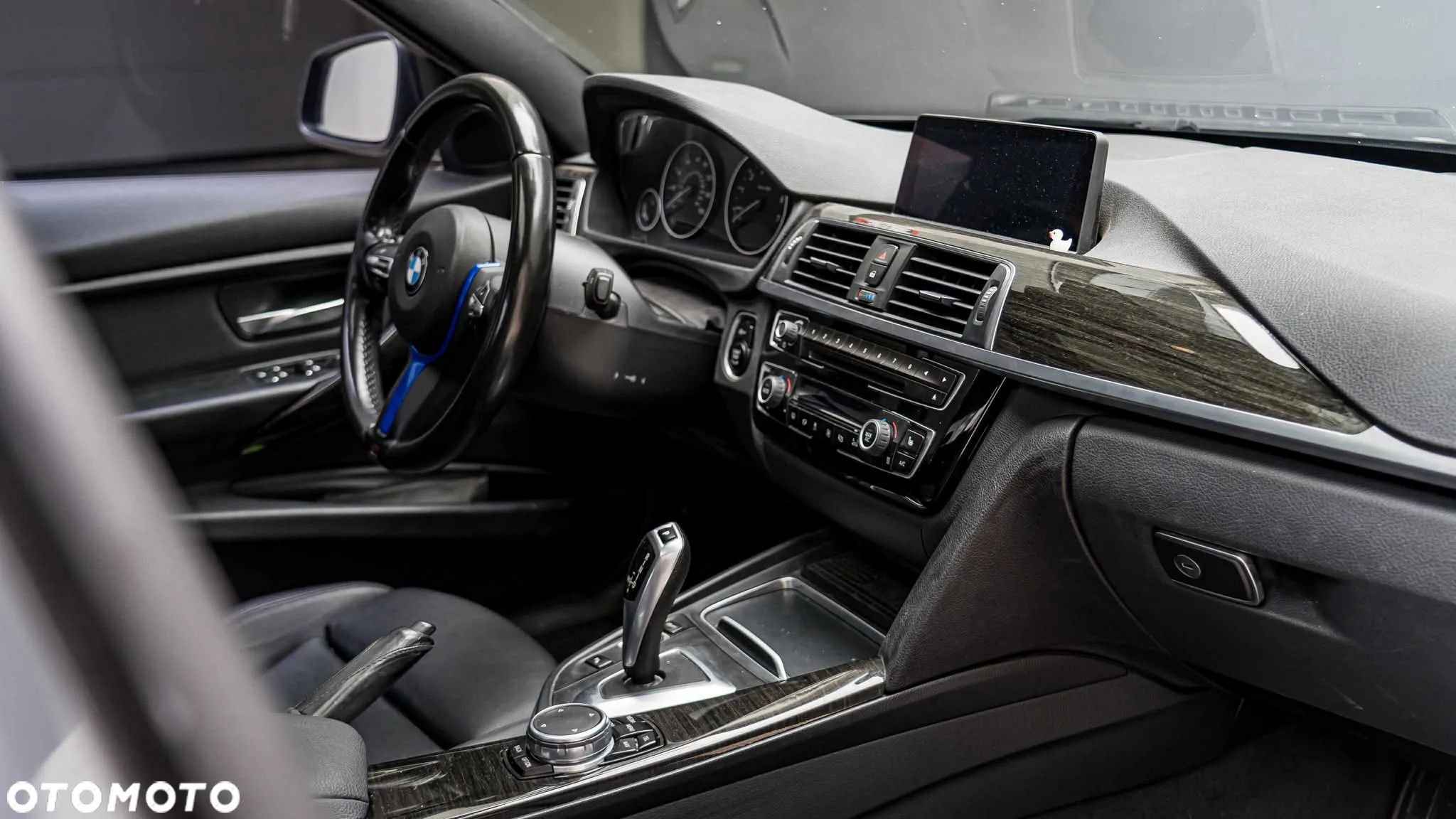 BMW Seria 3 320i xDrive Advantage sport - 4