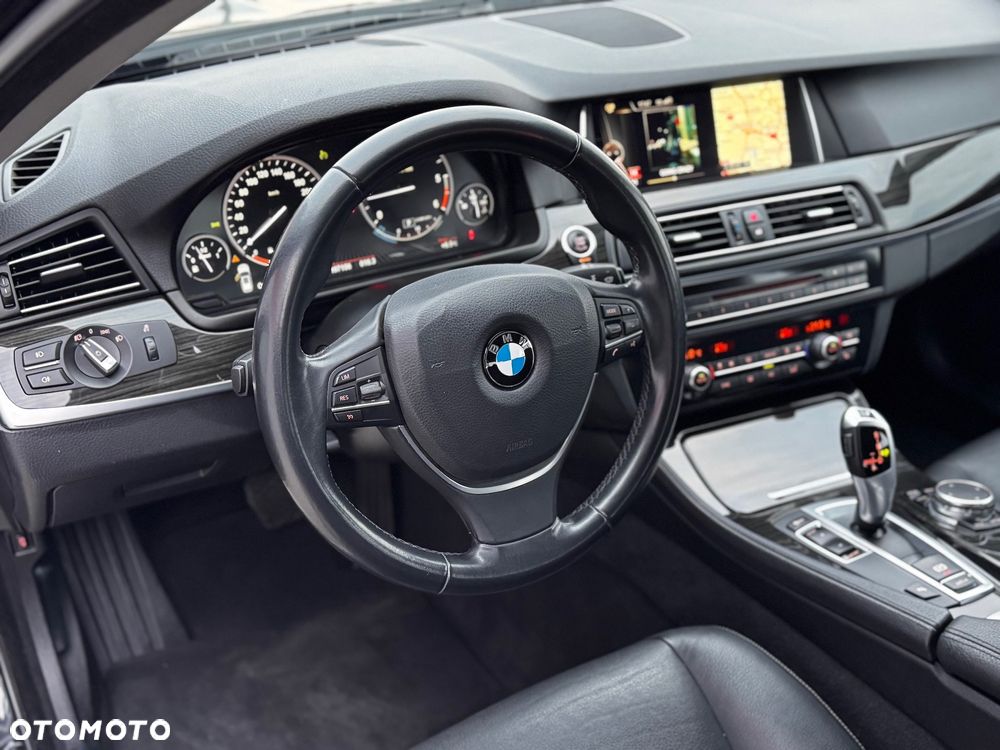 BMW Seria 5 520d Luxury Line - 16