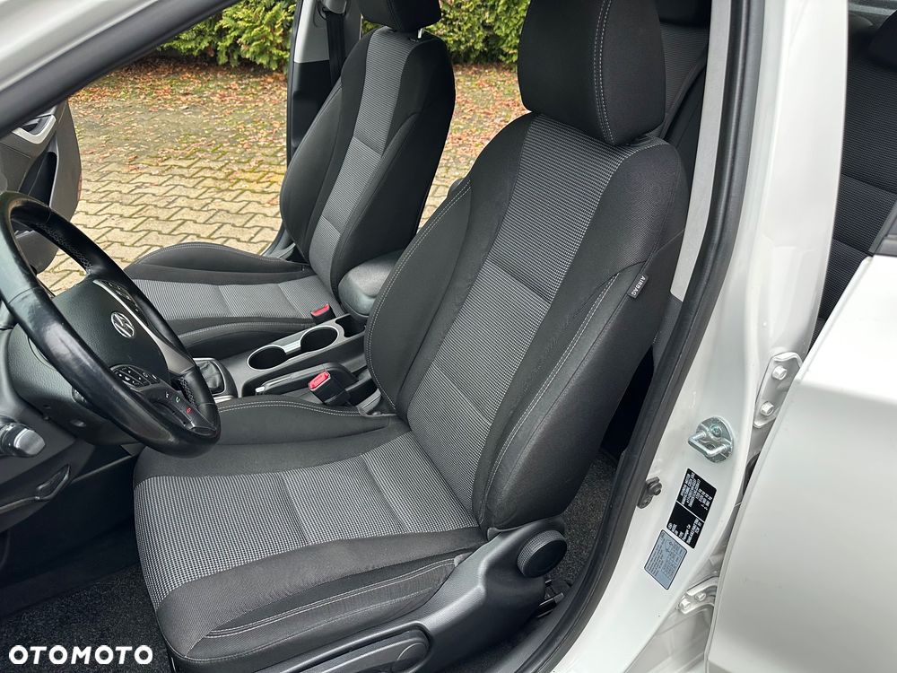 Hyundai i30 blue 1.6 GDI Passion - 7