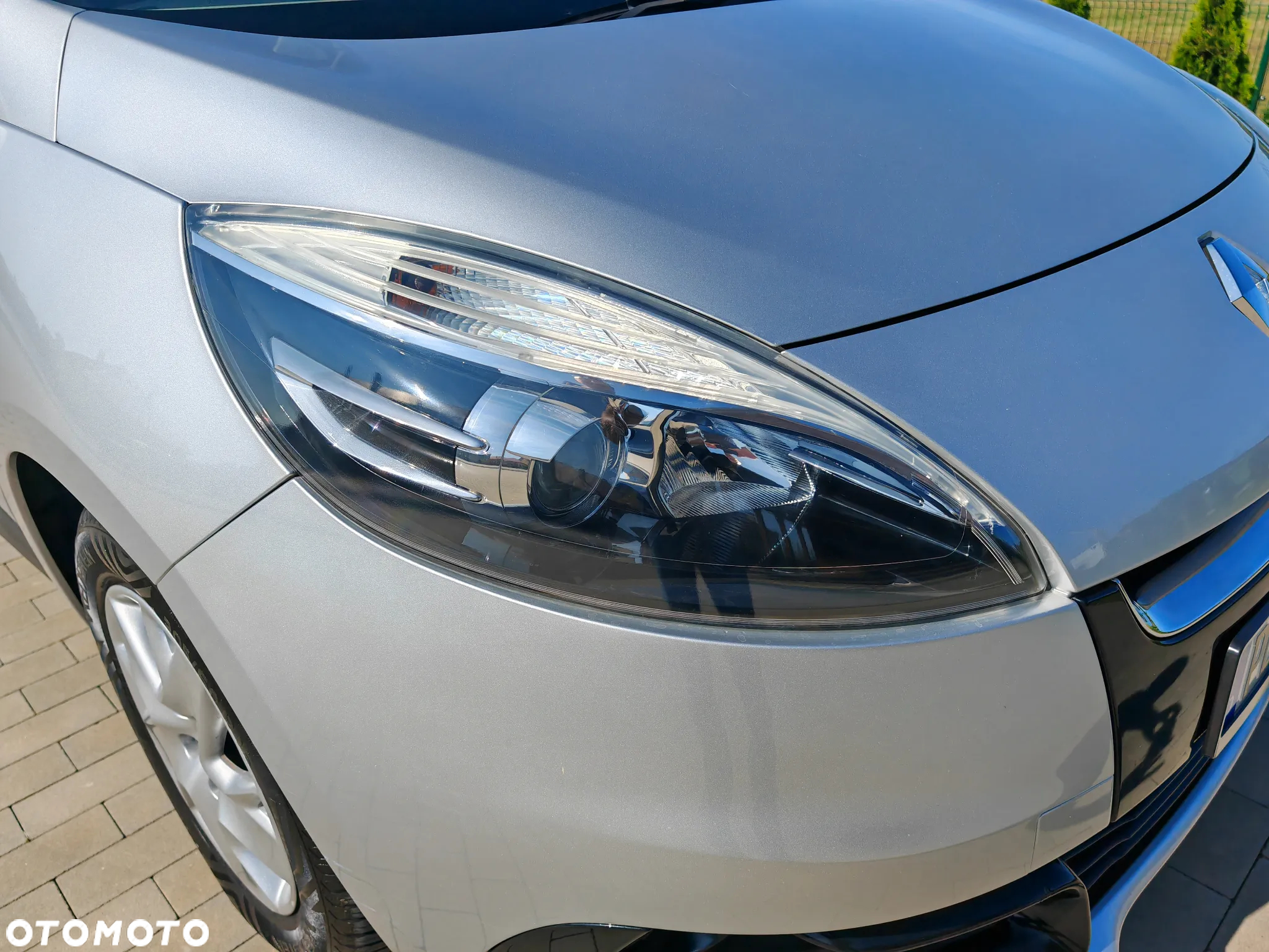 Renault Scenic 1.6 16V 110 TomTom Edition - 18