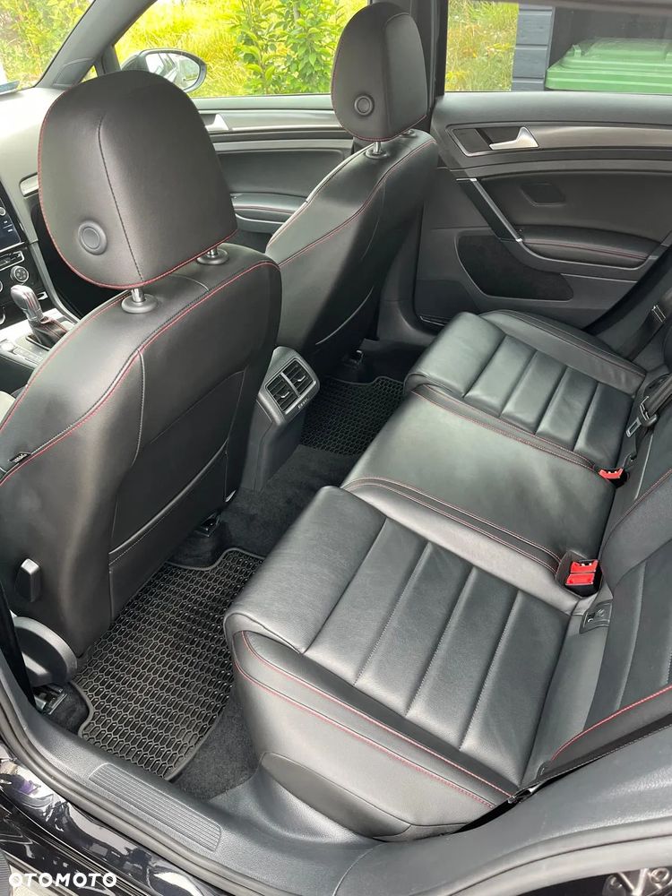 Volkswagen Golf 2.0 TSI BMT GTI Performance DSG - 9