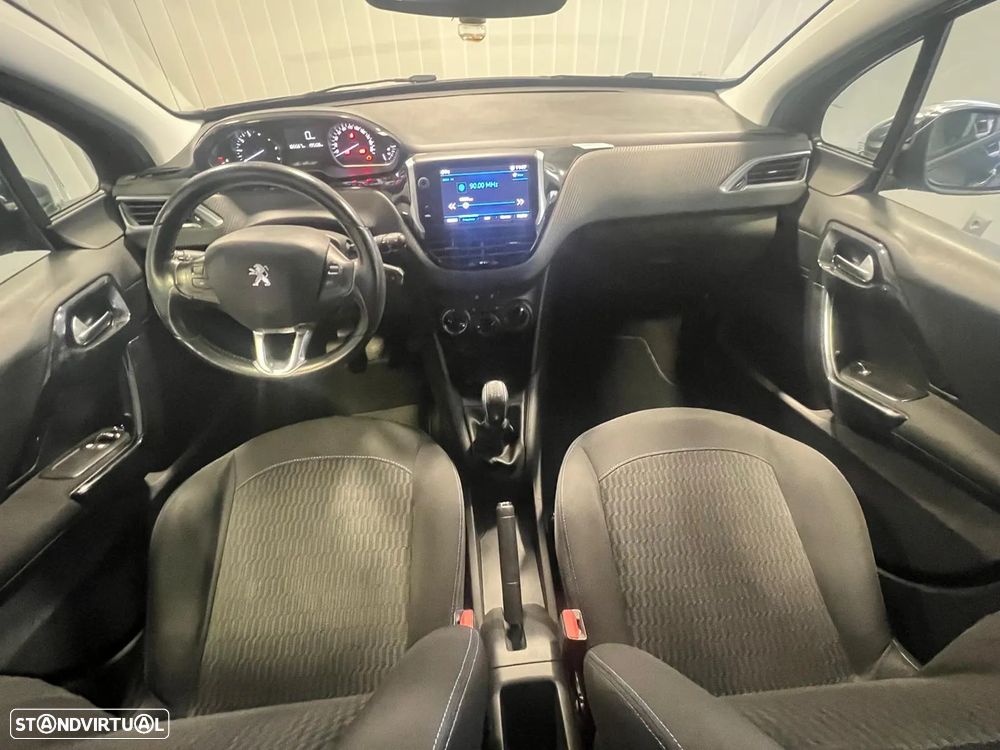 Peugeot 208 1.2 PureTech Style - 5