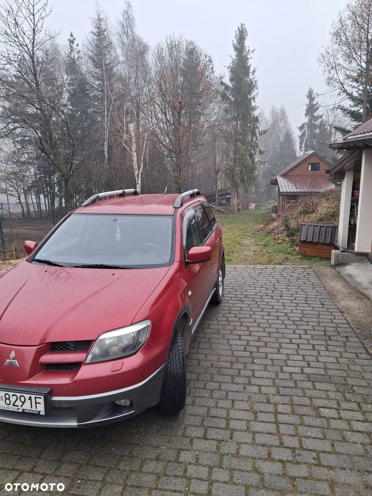 Mitsubishi Outlander 2.0 Sport 4WD - 2