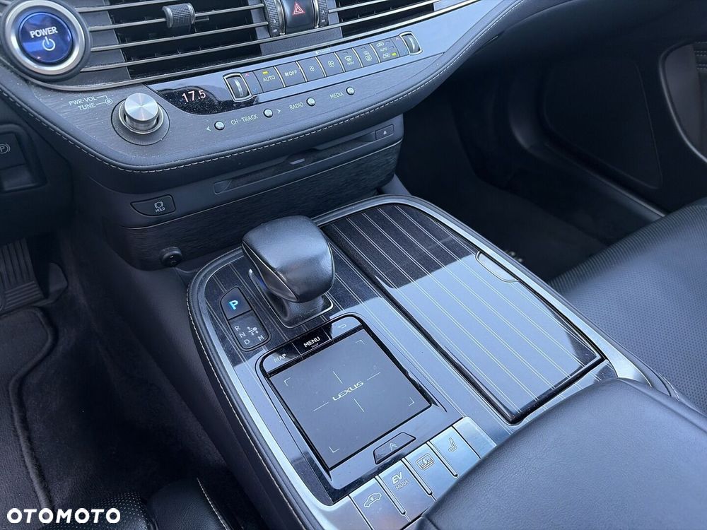 Lexus LS - 24