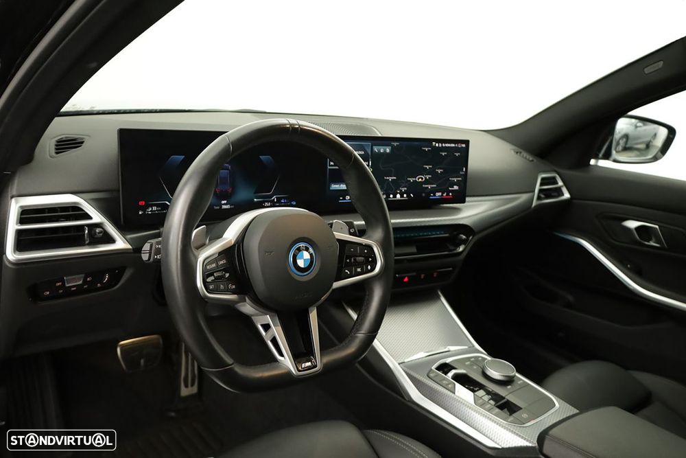 BMW 330 e Edição Desportiva M Auto - 8