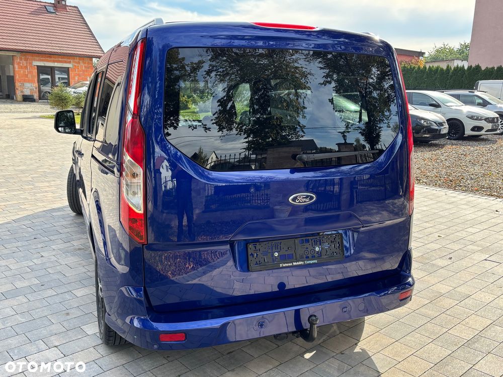 Ford Tourneo Connect Grand - 16