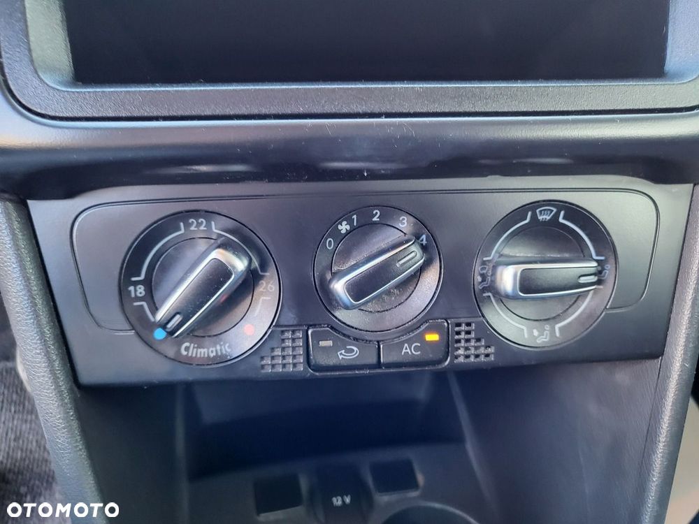 Volkswagen Polo - 28