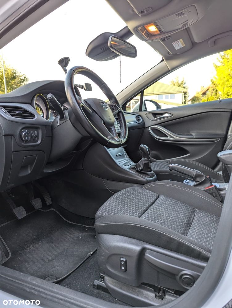 Opel Astra - 9