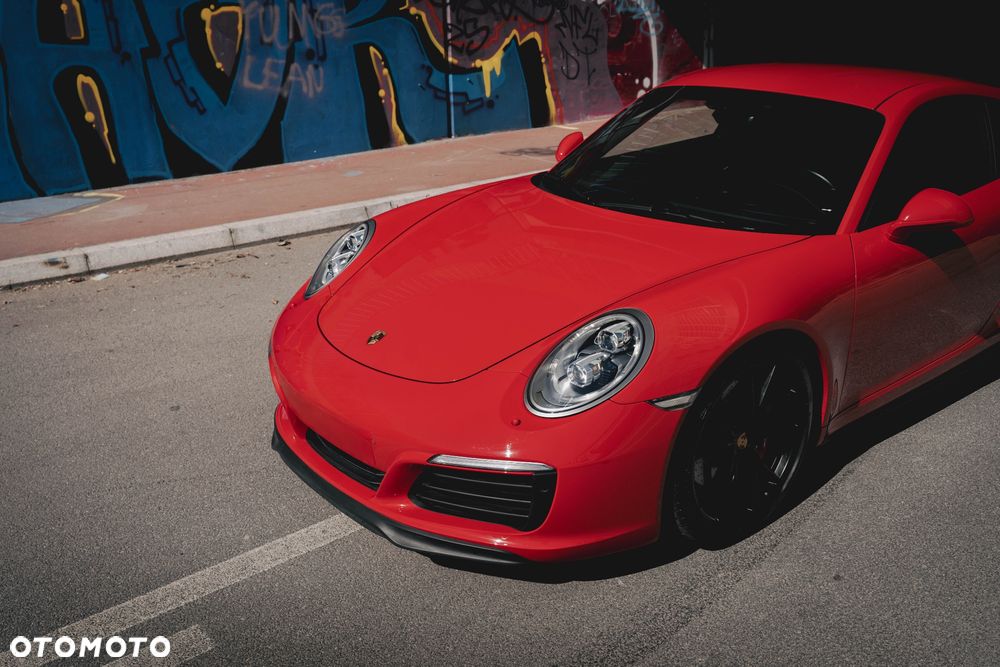 Porsche 911 Carrera 4S PDK - 20