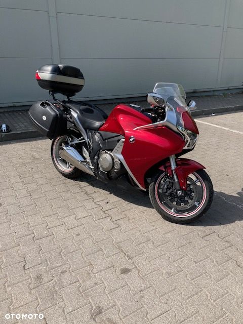 Honda VFR - 3