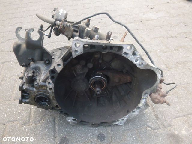 MANUALNA SKRZYNIA BIEGÓW TOYOTA COROLLA E12 1.4 16V - 12