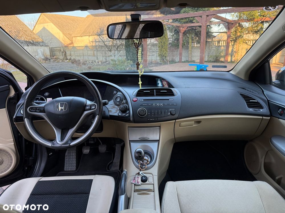 Honda Civic 1.8 Comfort - 8