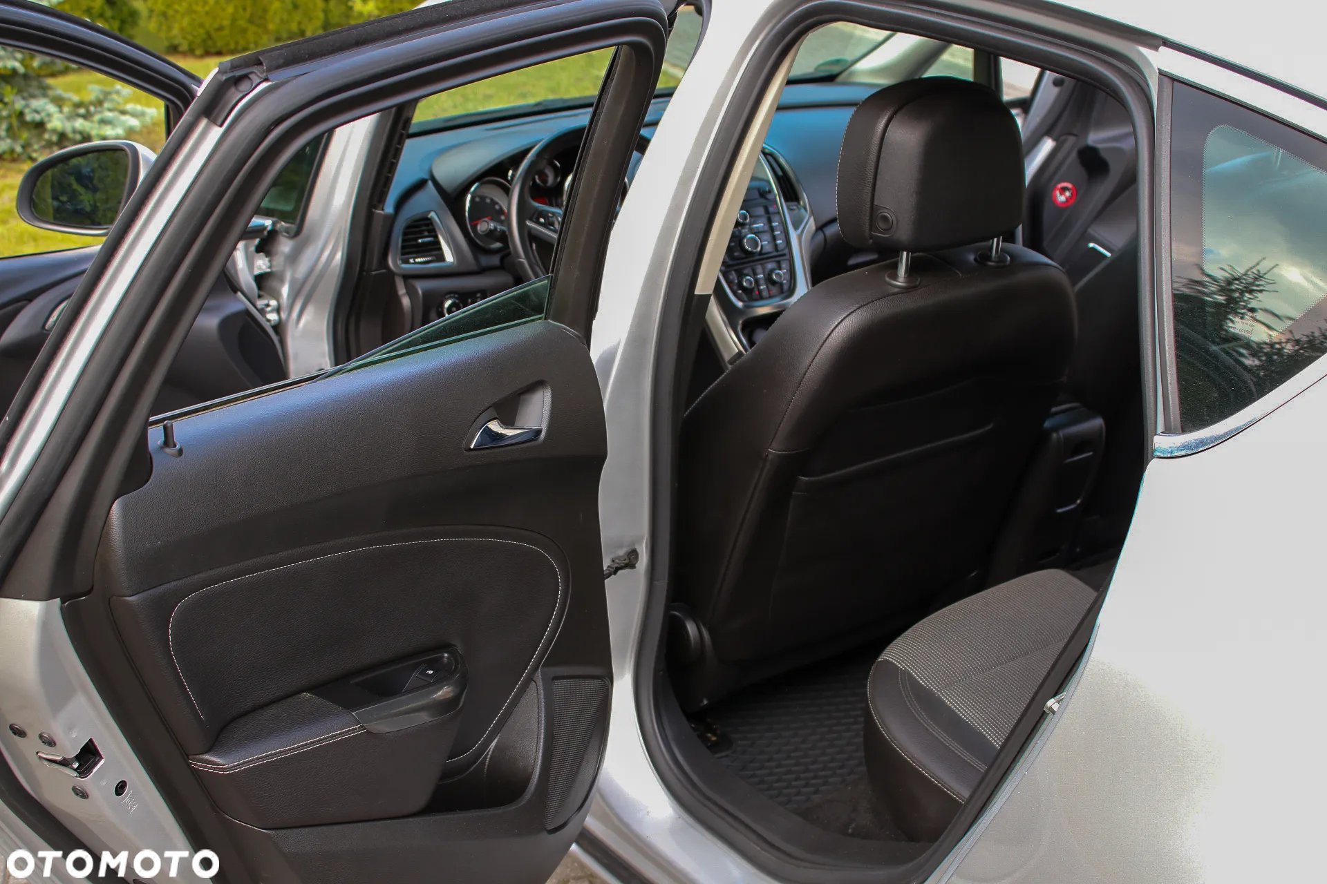 Opel Astra 1.4 Turbo Cosmo - 26