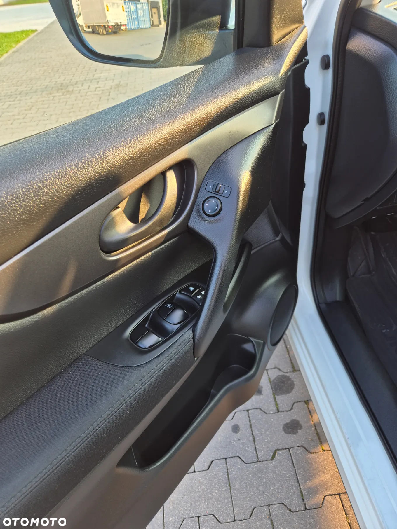 Nissan Qashqai 1.2 DIG-T N-Connecta EU6 - 11