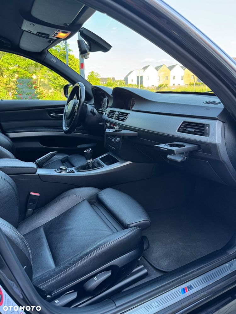 BMW Seria 3 318i Edition Sport - 16