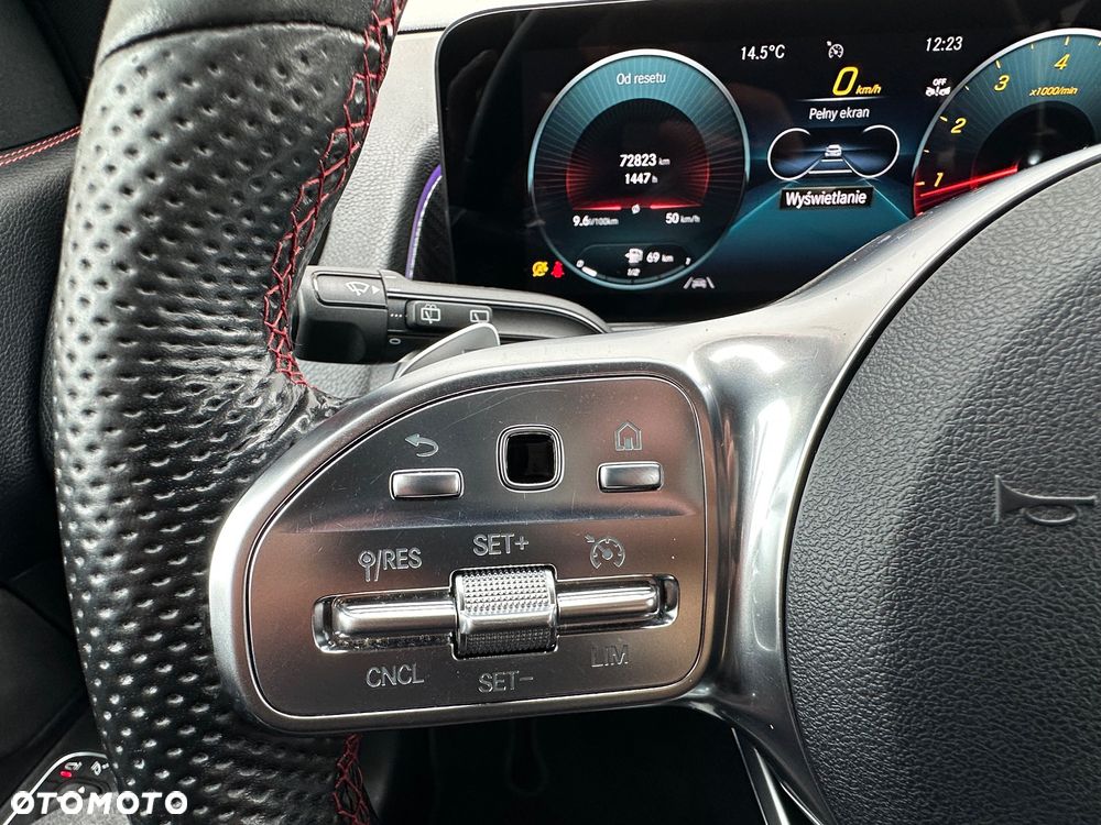 Mercedes-Benz GLB 200 4-Matic AMG Line 8G-DCT - 27