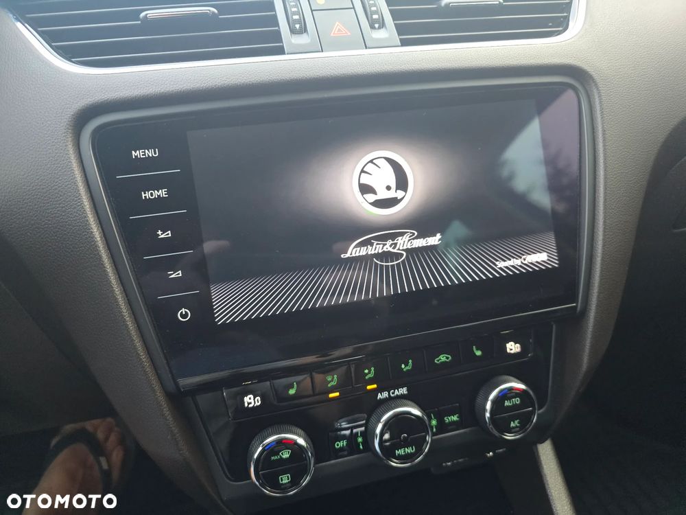 Skoda Octavia 2.0 TDI 4x4 DSG L&K - 23